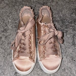 Steve Madden Sneakers